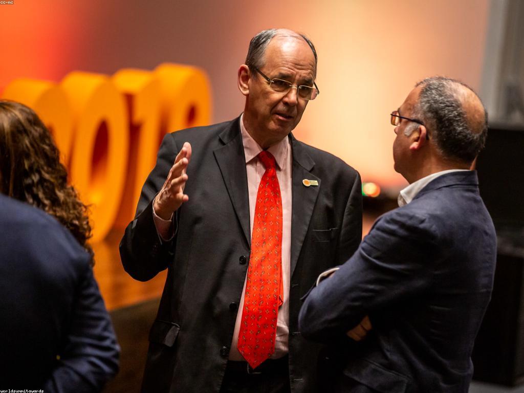 វិភាគវាយតម្លៃ: ការប្រើប្រាស់វិធីសាស្ត្រក្នុងការវាយតម្លៃសមិទ្ធផល